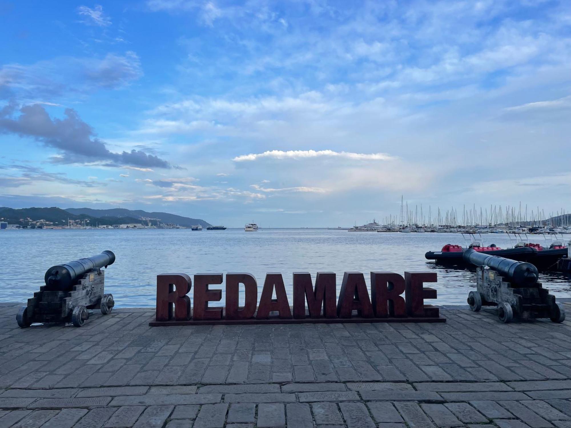 Appartamento Con Parcheggio Vicino Alla Stazione E Centro La Spezia Exterior foto
